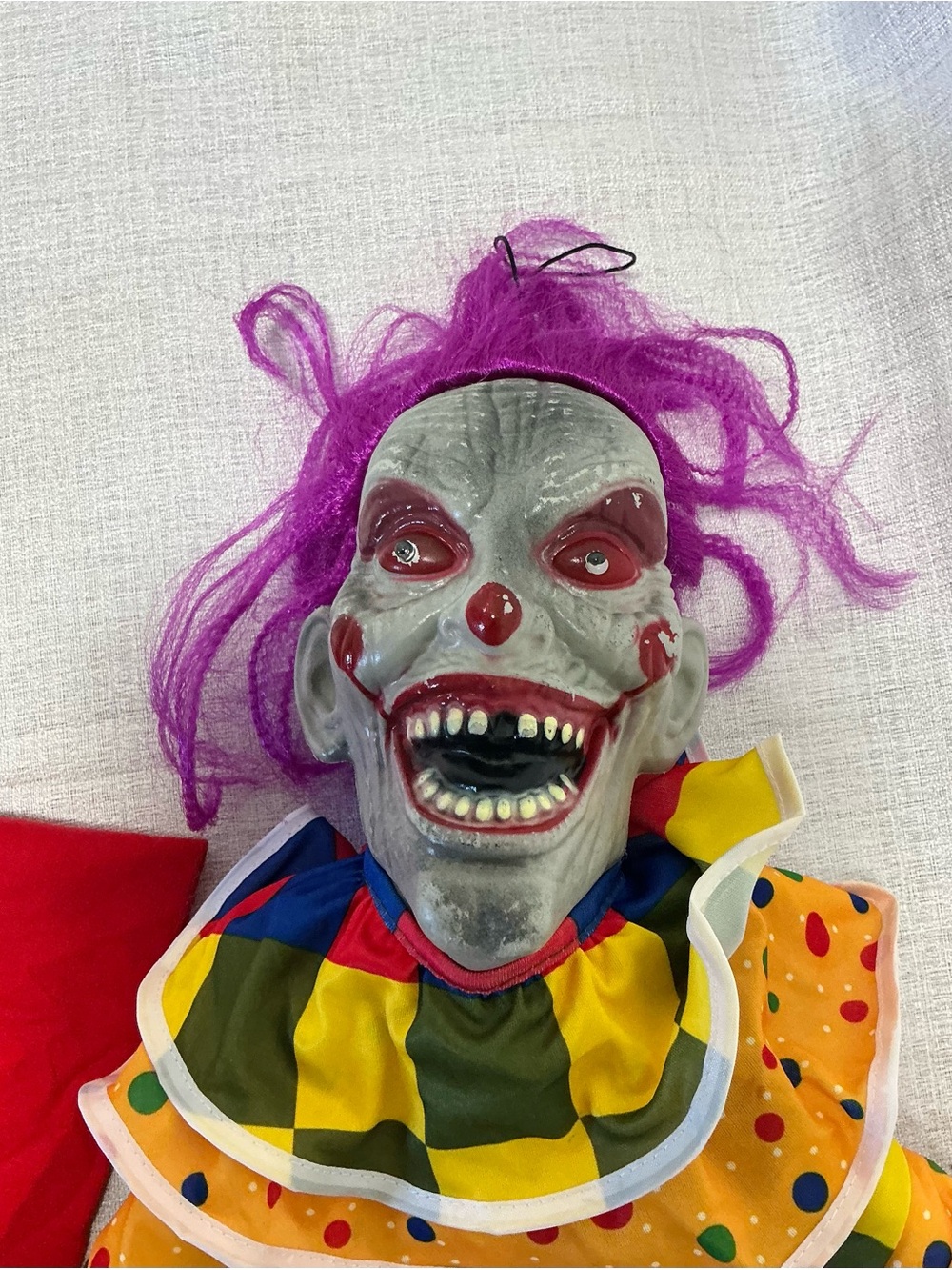JOYIN Halloween Hanging Evil Clown Prop Light Up Eyes 35 in (Paint Wear/Untested